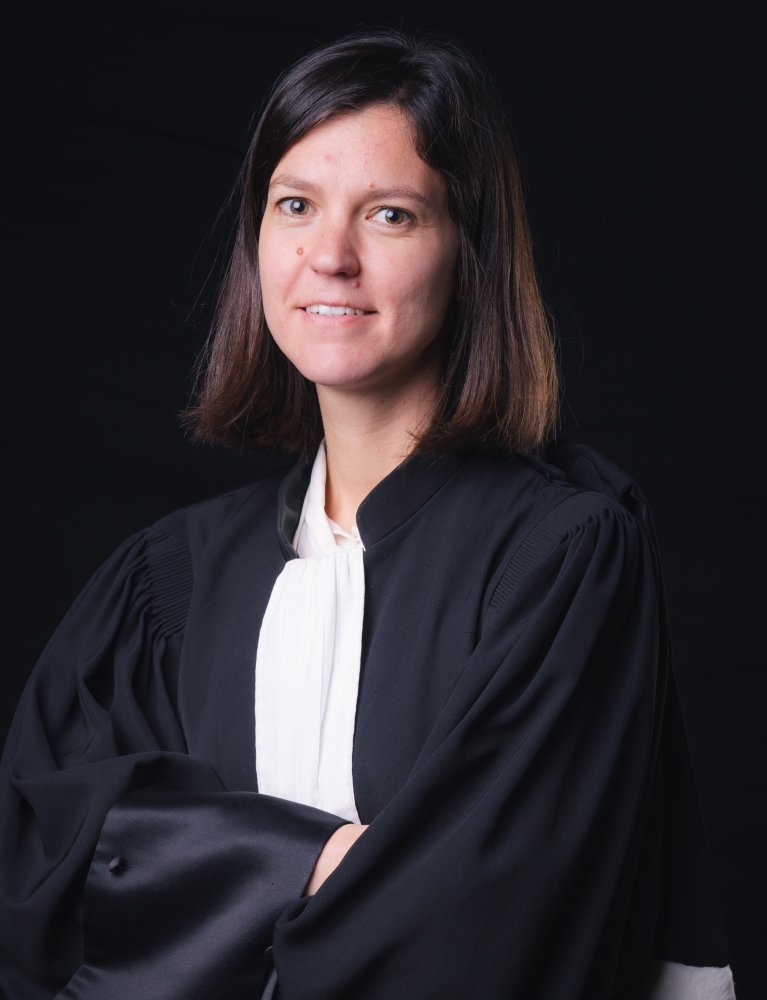 Photo de Ma&icirc;tre Justine FAGES