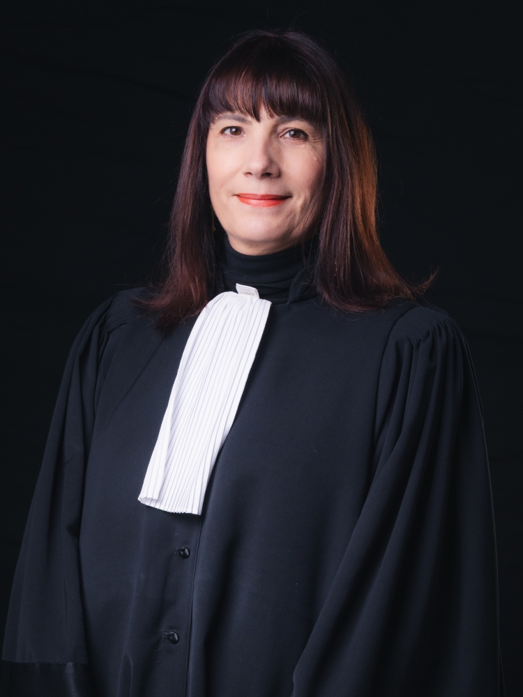 Photo de Ma&icirc;tre Caroline JULIEN GUICHARD